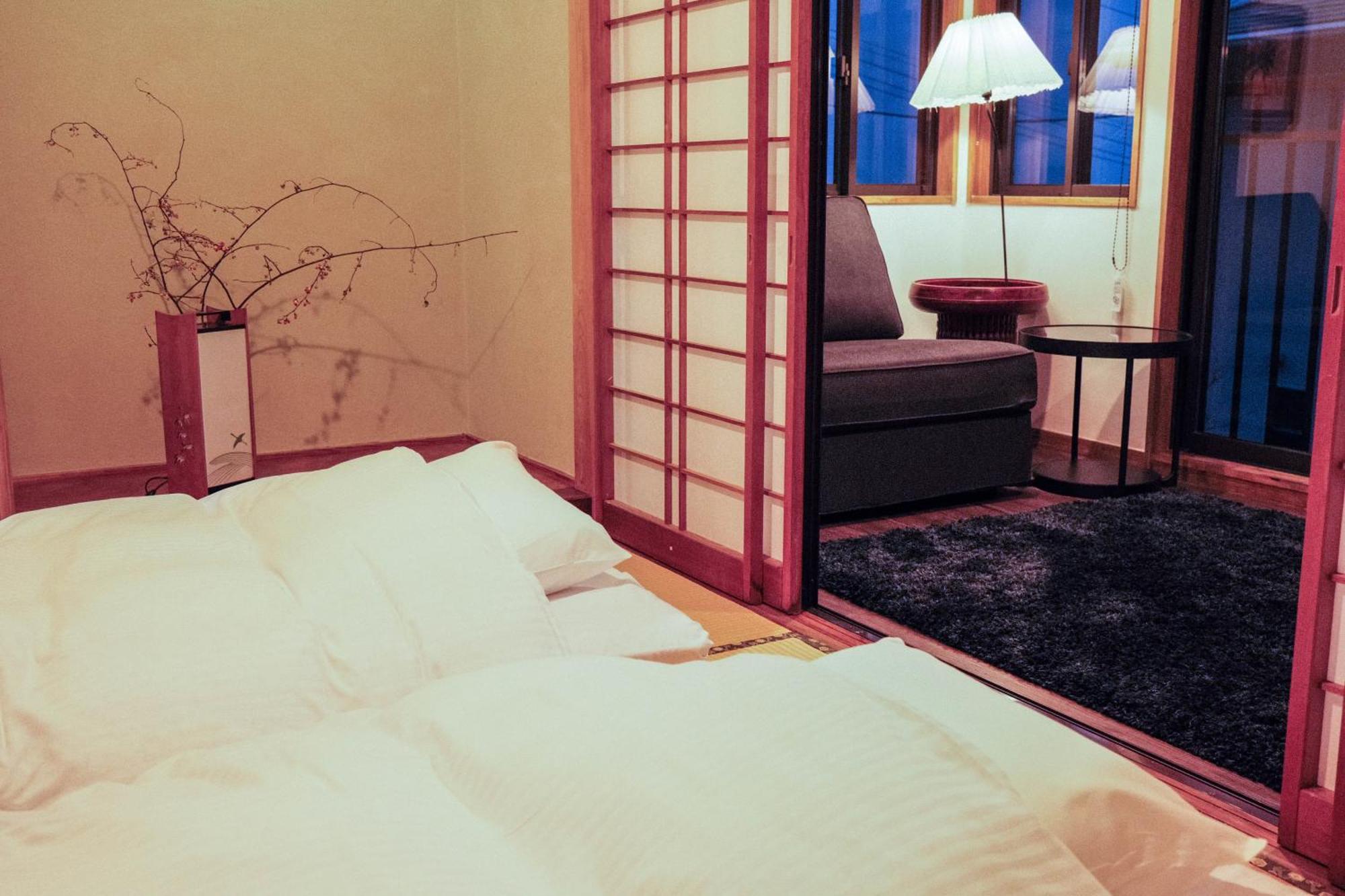 伊豆高原 温泉付別荘 Isana Mountain Villa Futo Bagian luar foto