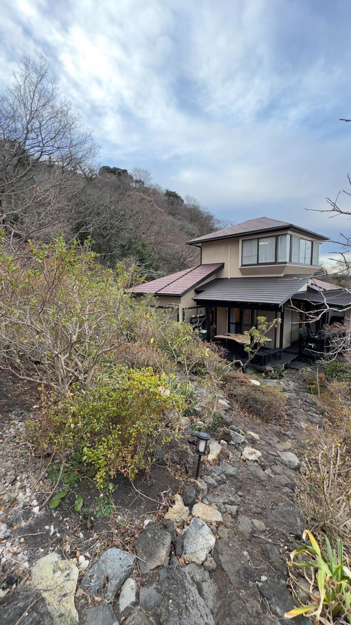 伊豆高原 温泉付別荘 Isana Mountain Villa Futo Bagian luar foto
