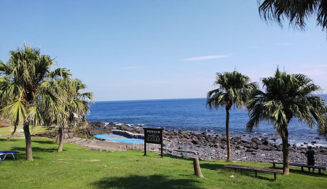 伊豆高原 温泉付別荘 Isana Mountain Villa Futo Bagian luar foto